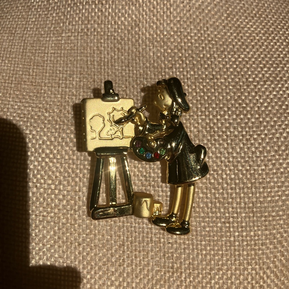 DANECRAFT SIGNED GOLD TONE ARTIST’S BROOCH - Picture 5 of 9